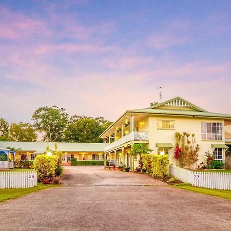 Yungaburra Park Motel Buitenkant foto