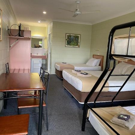 Yungaburra Park Motel Buitenkant foto