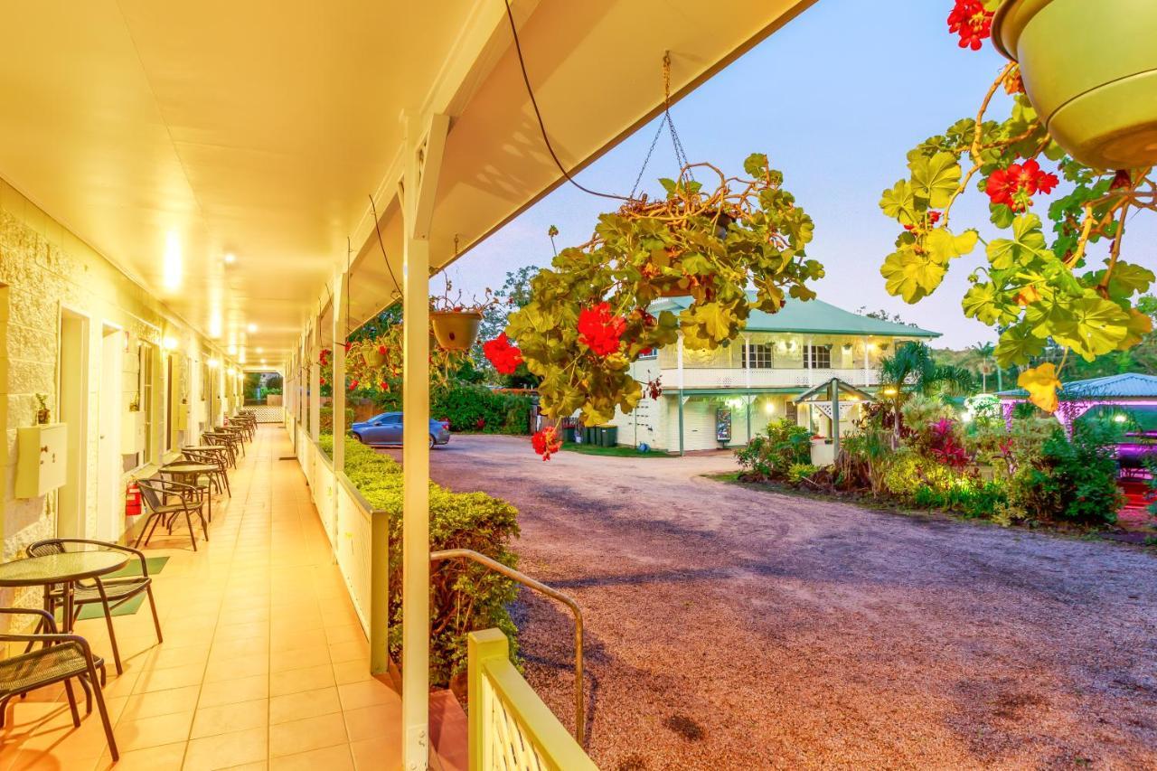 Yungaburra Park Motel Buitenkant foto