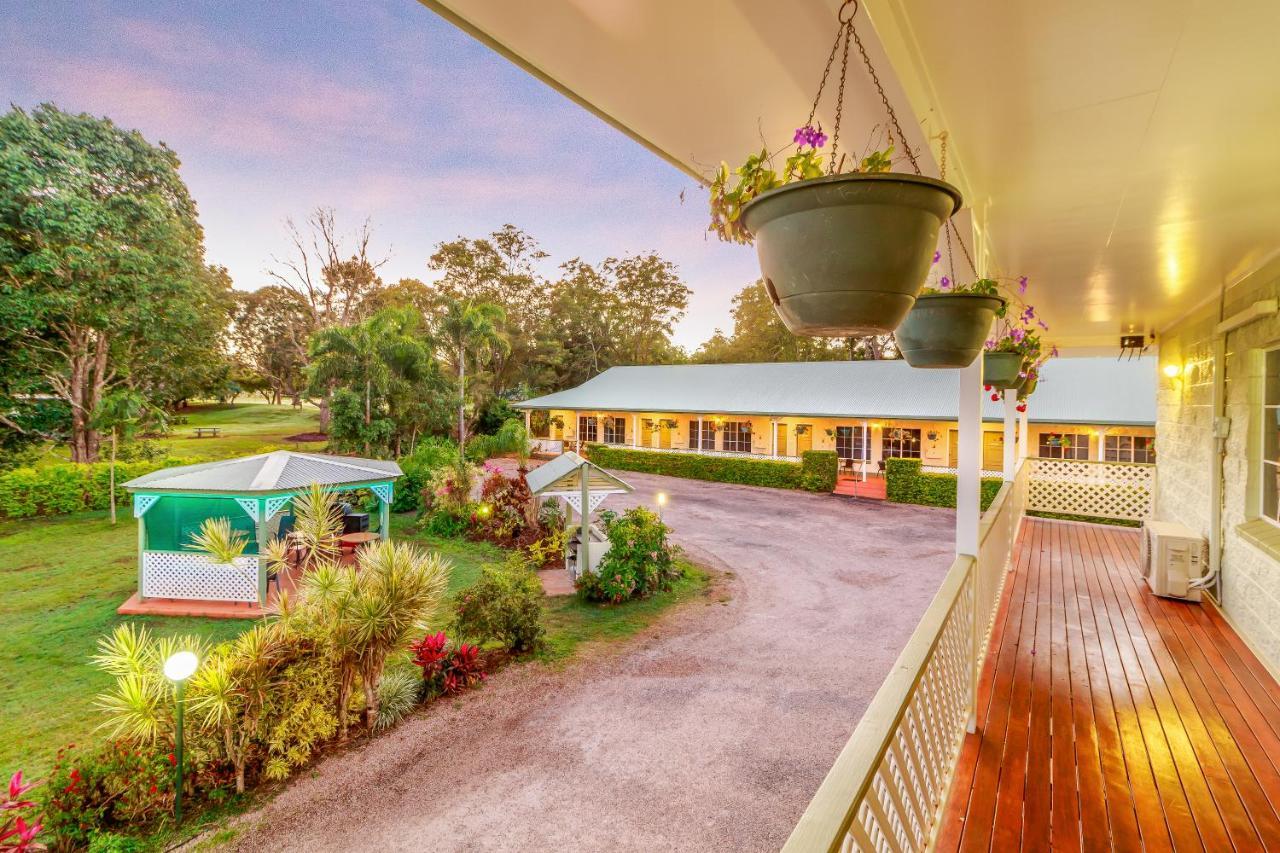 Yungaburra Park Motel Buitenkant foto