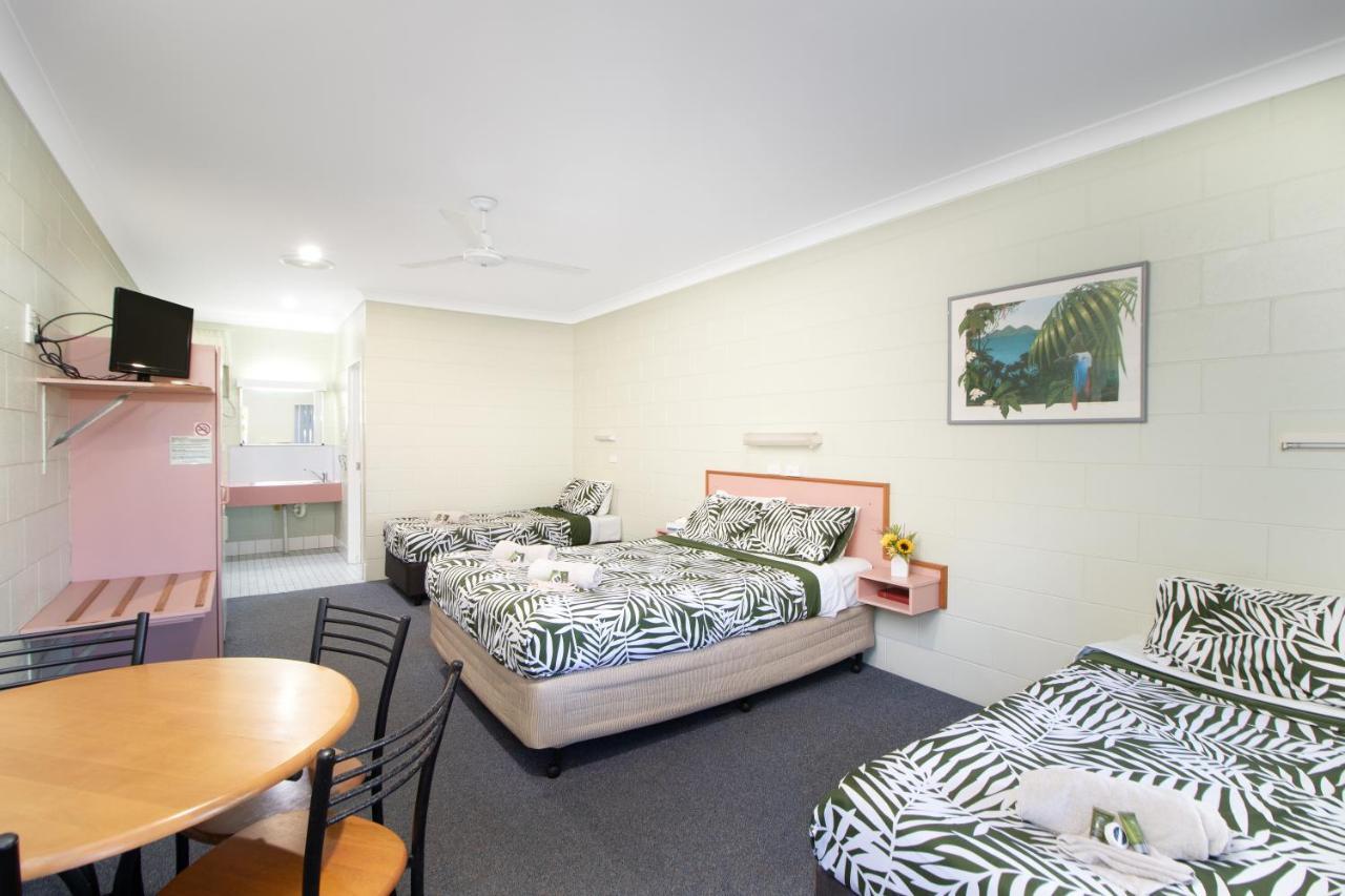 Yungaburra Park Motel Buitenkant foto