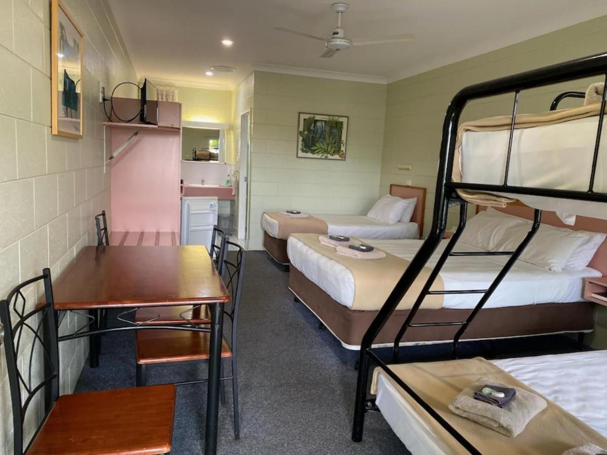 Yungaburra Park Motel Buitenkant foto