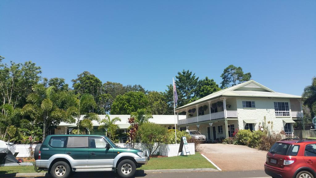 Yungaburra Park Motel Buitenkant foto