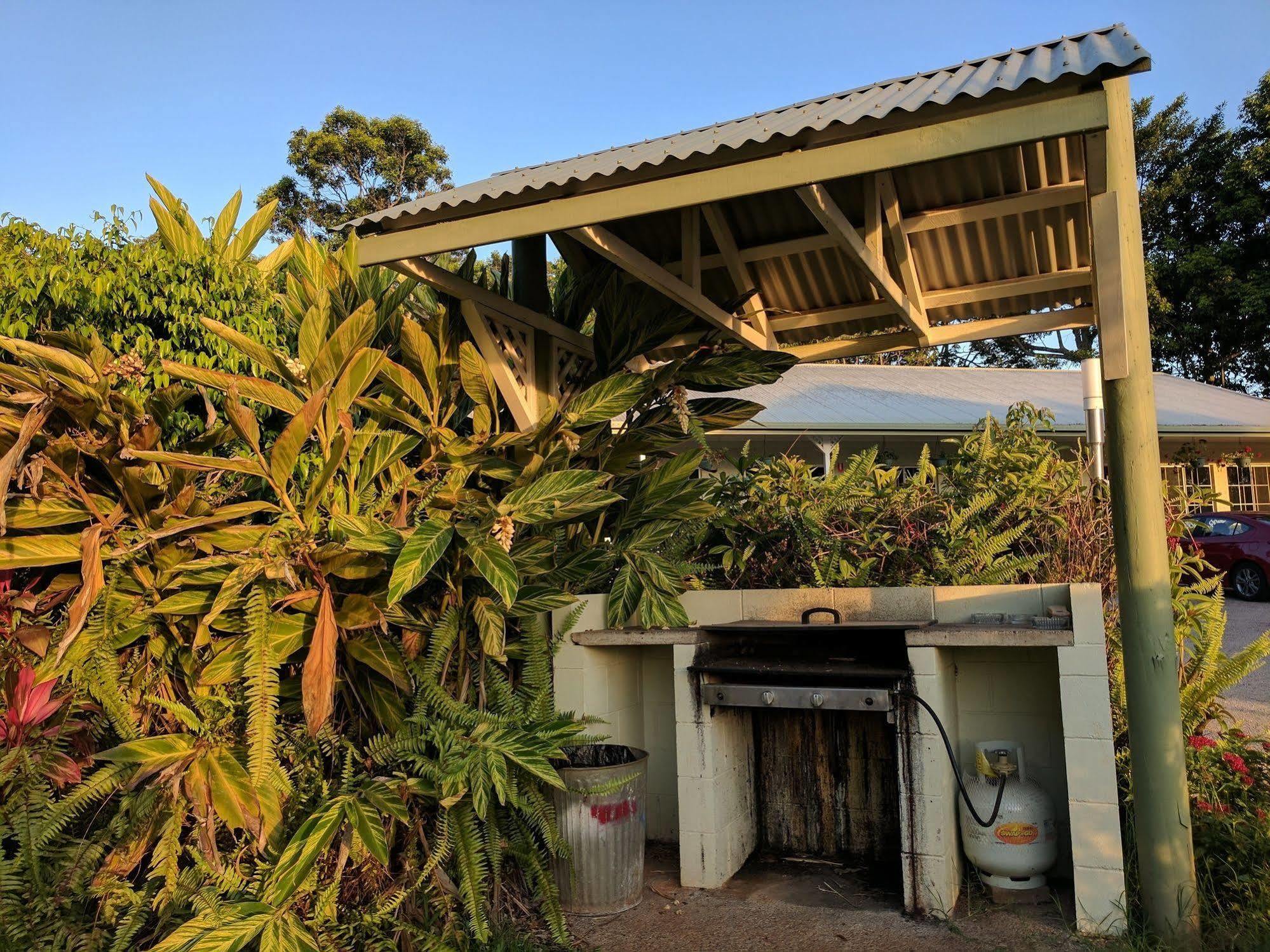 Yungaburra Park Motel Buitenkant foto