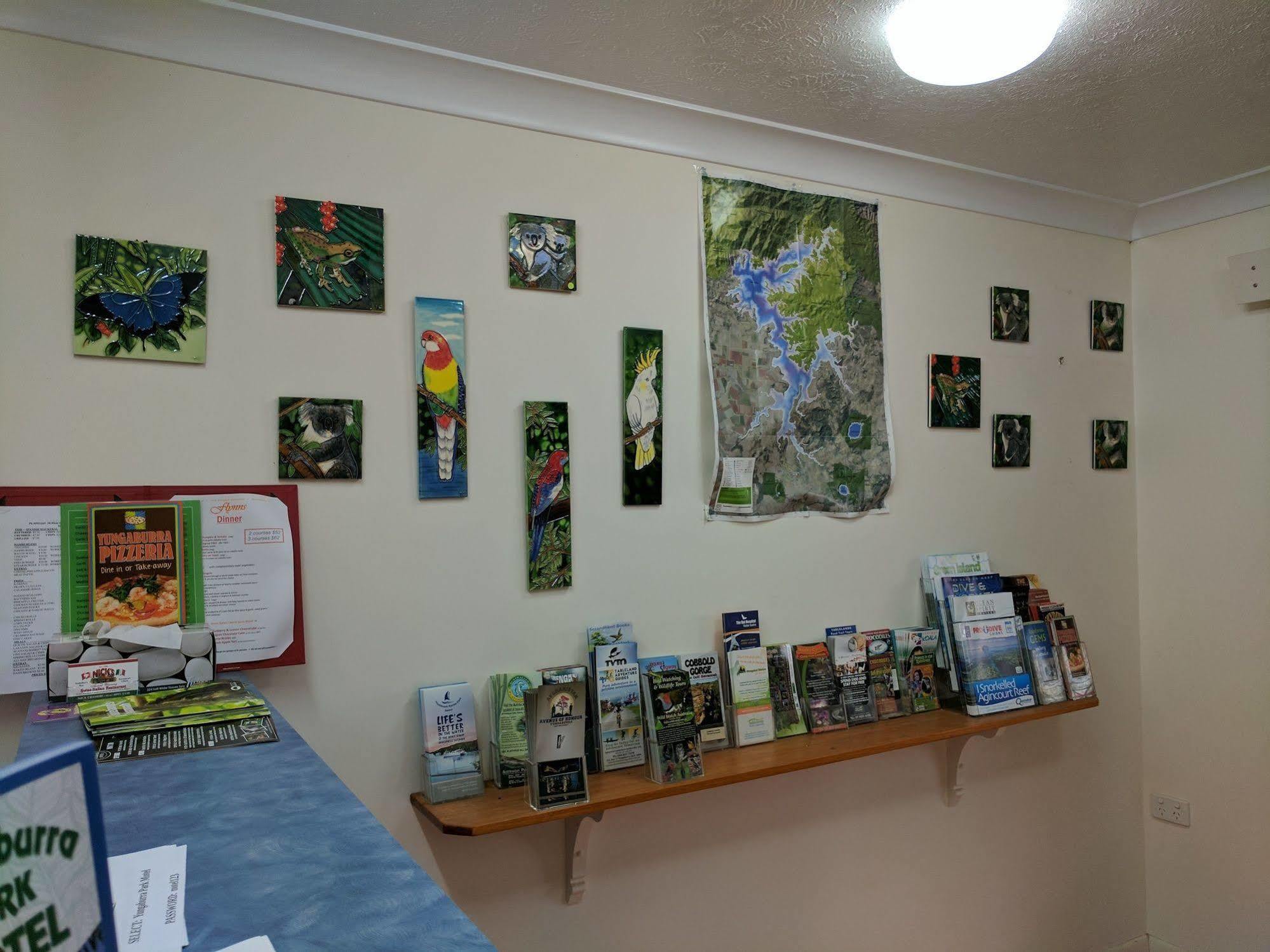 Yungaburra Park Motel Buitenkant foto