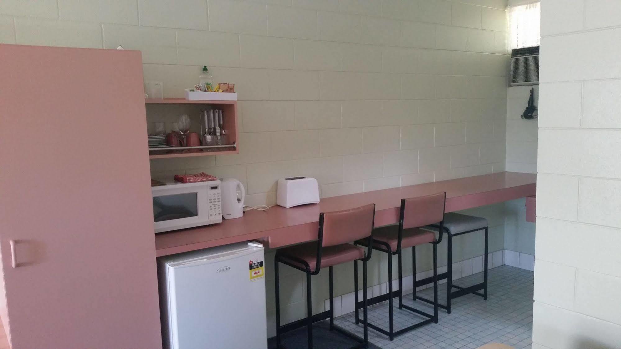 Yungaburra Park Motel Buitenkant foto